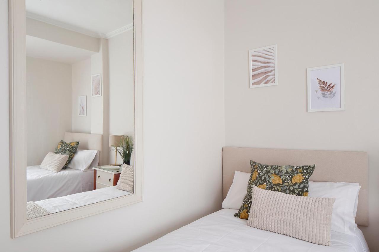 115A - Amplia Vivienda En Playa San Lorenzo Gijón Kültér fotó